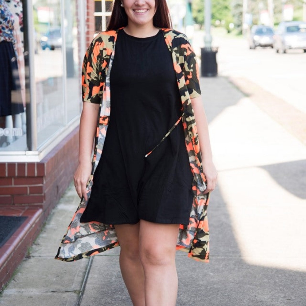 Jamby Styles Cardigans - Picture 3 of 4
